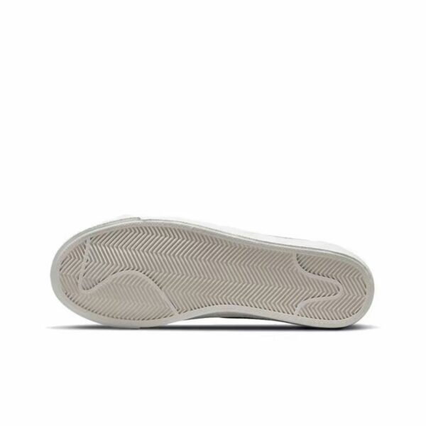 Nike Blazer Low '77 (W)