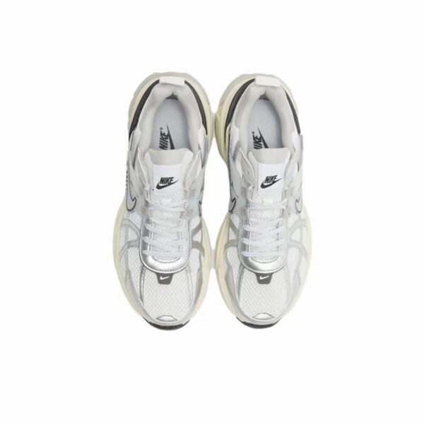 Nike V2K Run "Summit White Metallic Silver" (W)