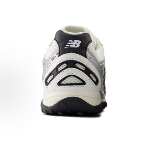 New Balance 204L "Silver Metallic Black"
