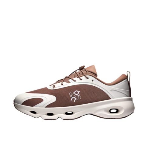 On Running Cloudsolo Loewe "Taupe Eggshell"